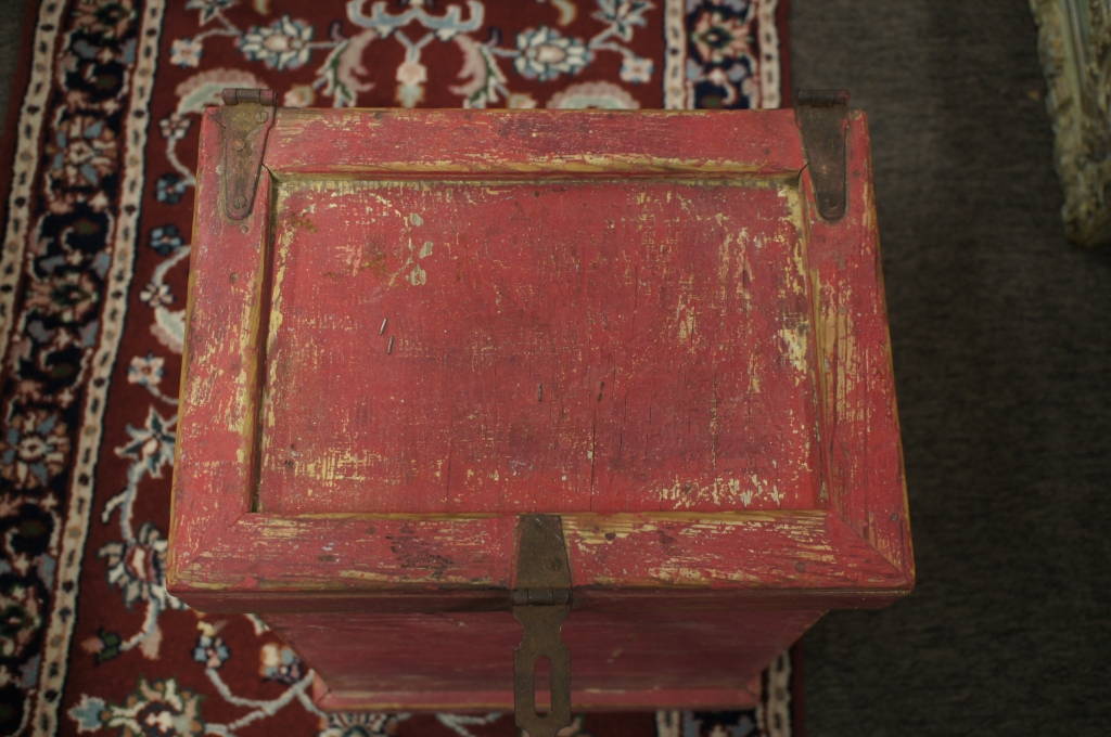 Vintage Wooden Collectible Rustic Red Rust Storage Box Chest Container