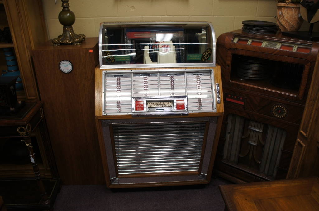 Vintage 1950s Seeburg Model B 100 Selections Working Juke Box Nice ...