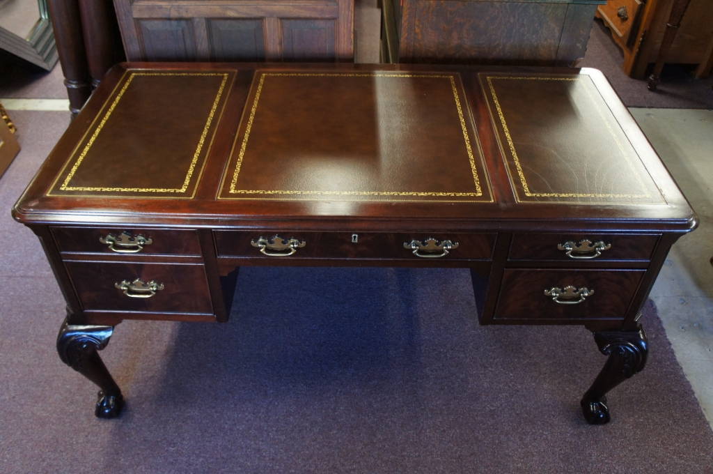 Leather Top Desk, Mahogany Executive Desk.