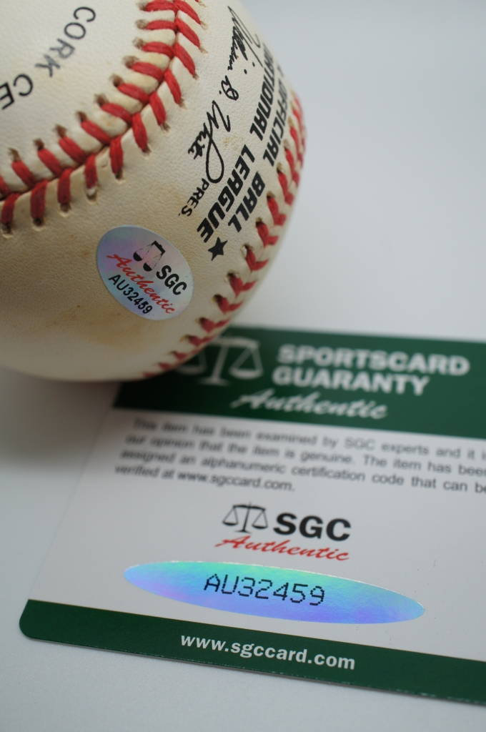 Hank Aaron MLB Signed Autographed Baseball Authenticated Hologram SGC Card