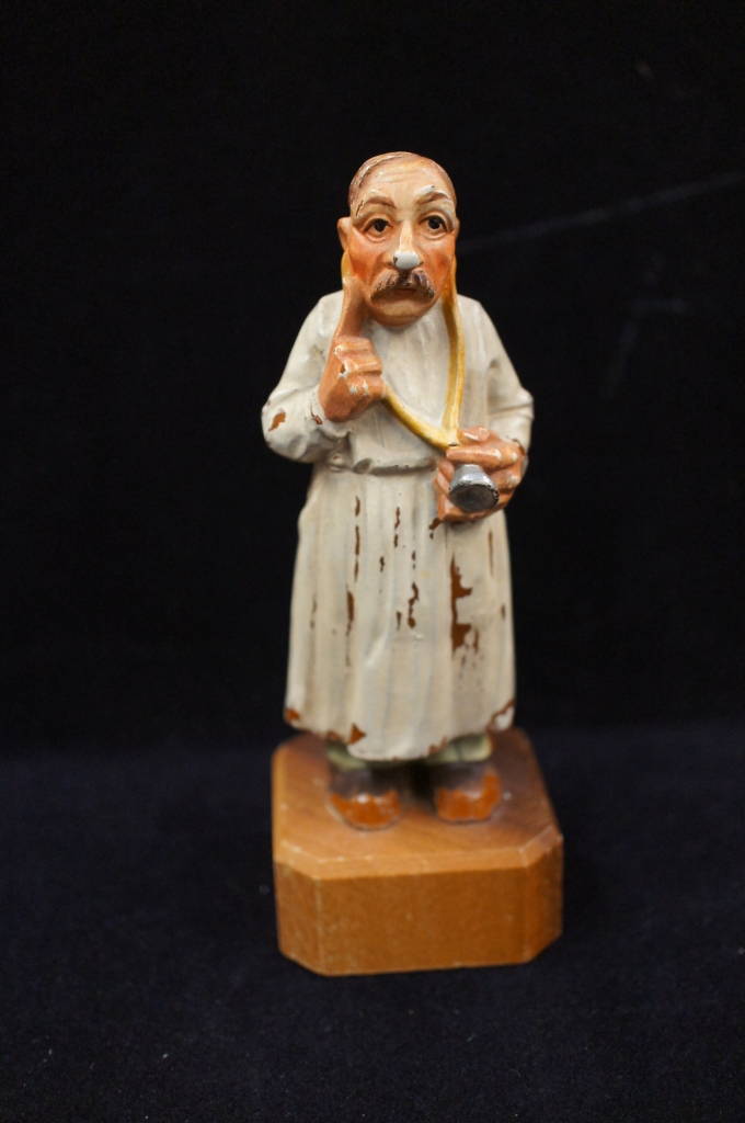 1 Vintage Hand Carved Anri Doctor w/ Stethoscope Figurine Statue Italy ...