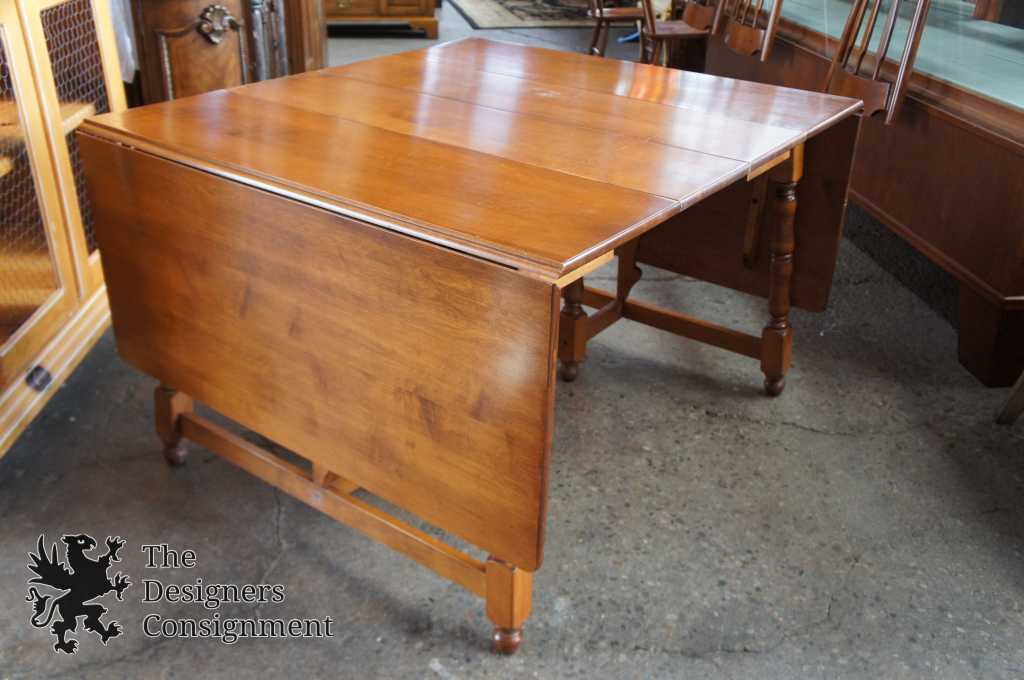 heywood wakefield maple dining table