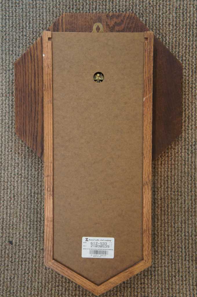 Howard Miller 612533 Regulator Wall Hanging Clock Oak Westminster Chime