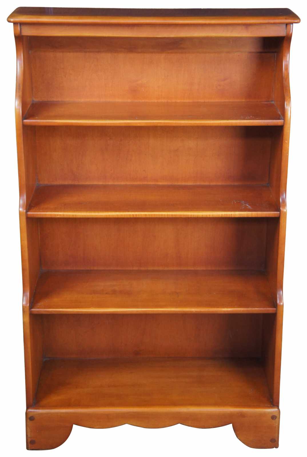 Willett Furniture Golden Beryl Maple Early American Bookcase Library 