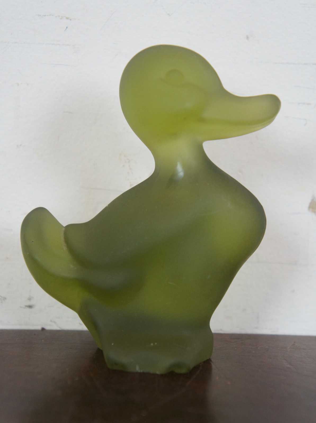 Fostoria Olive Green Mist Satin Glass Mother Duck Figurine Paperweight 4