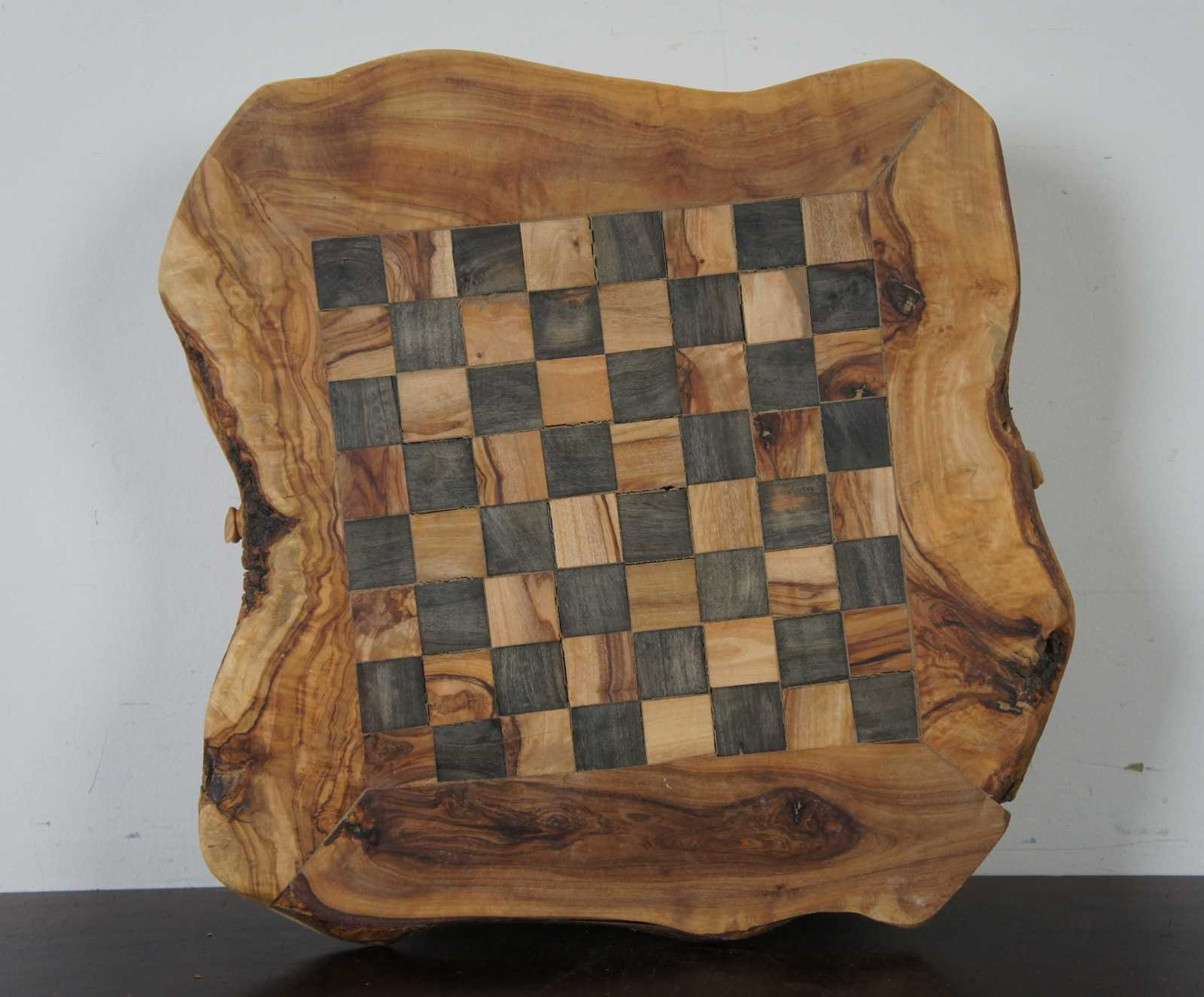 Irish Art Deco Hand-Carved Burl Wood Geometric Chess Set with Inlaid Wood  Board For Sale at 1stDibs