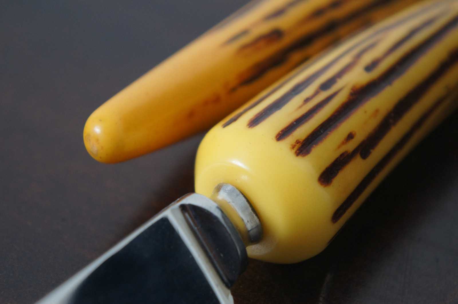 Sheffield Yellow Bakelite Carving Set, Knife, Fork and Steel, s/3