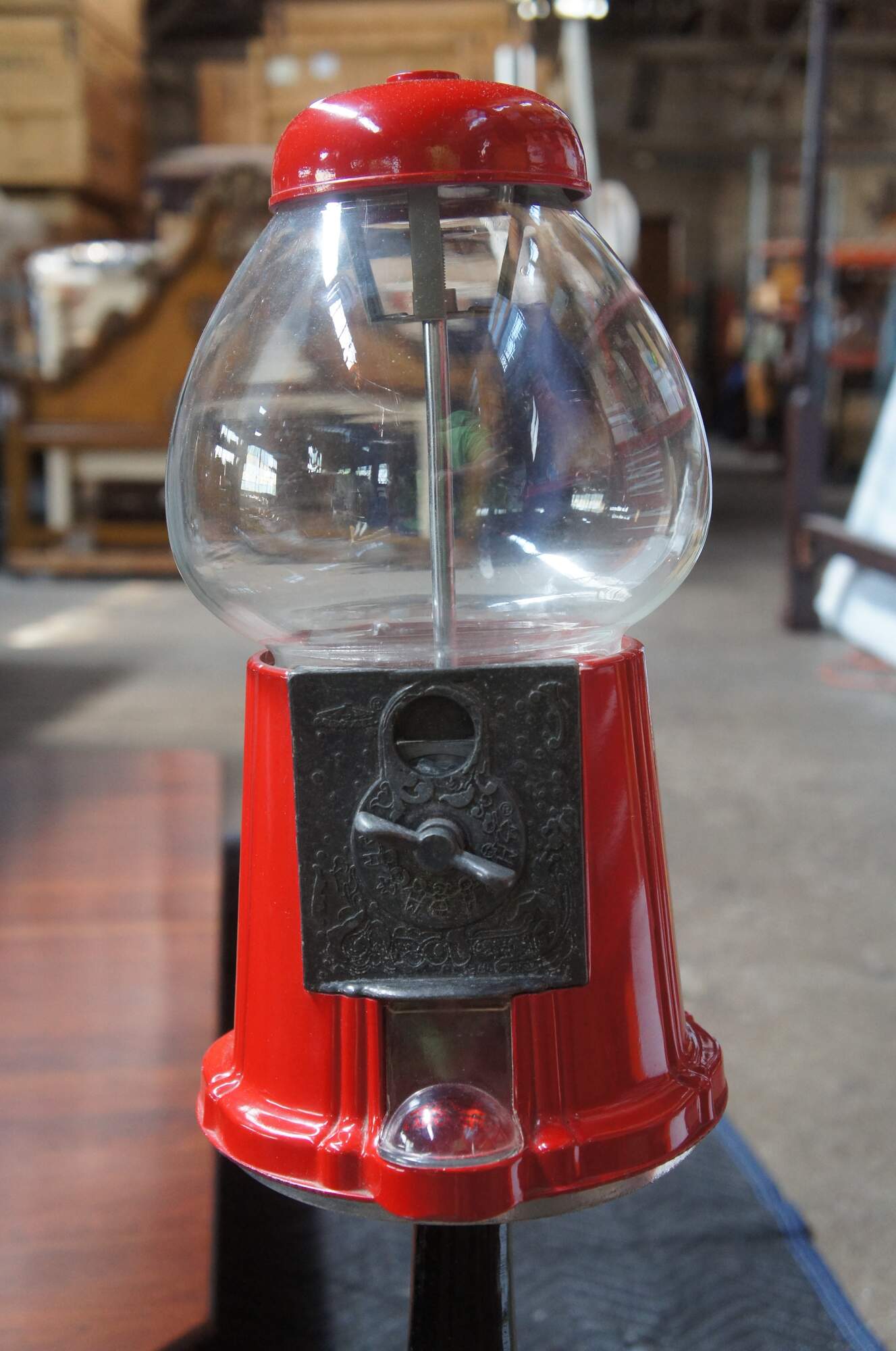 Vintage 1985 Carousel Gumball Machine – Vintage Arts Inc.