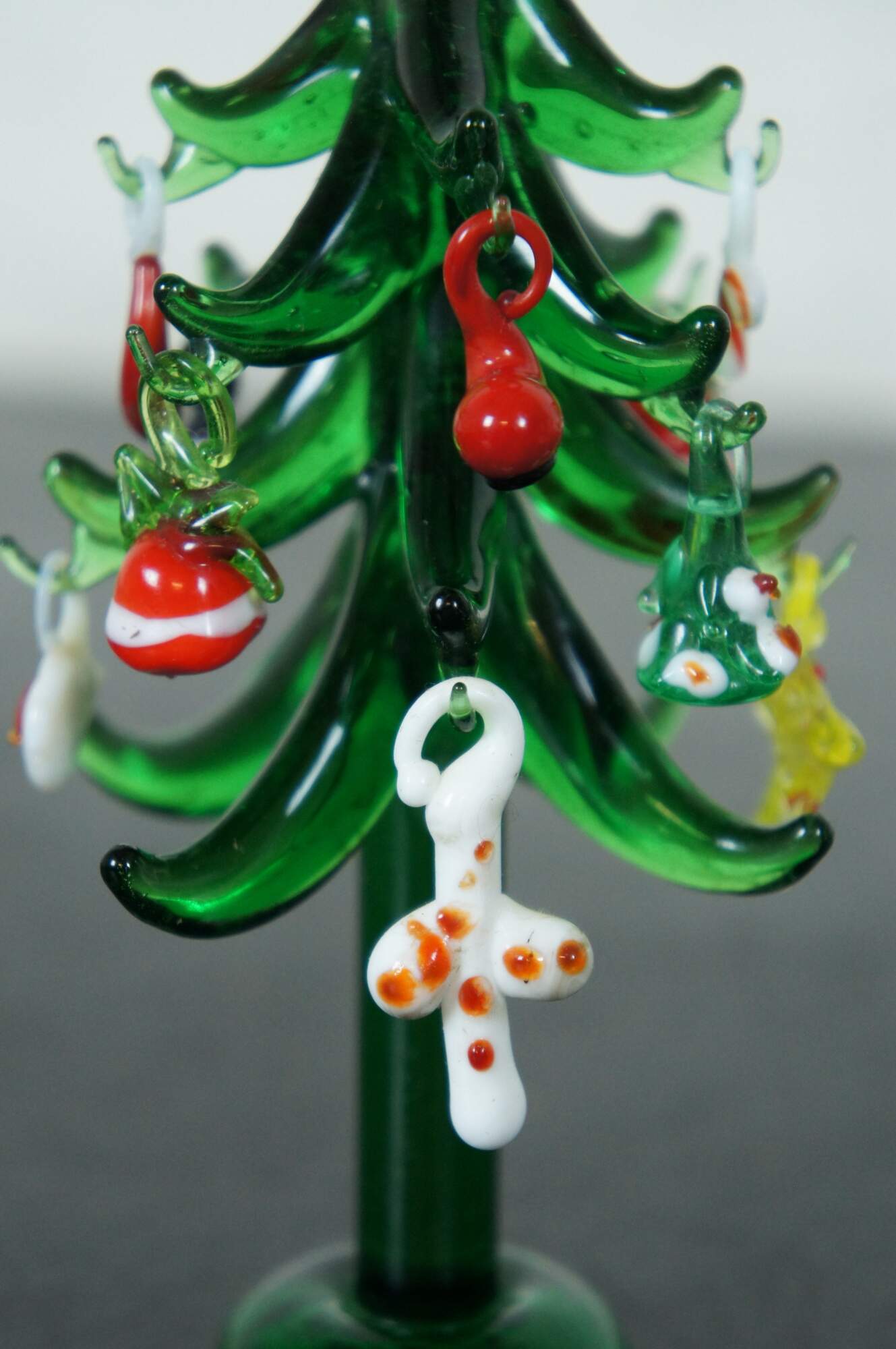 Vintage Hand Blown Art Glass Christmas Tree And Miniature Ornament Display 6 7605