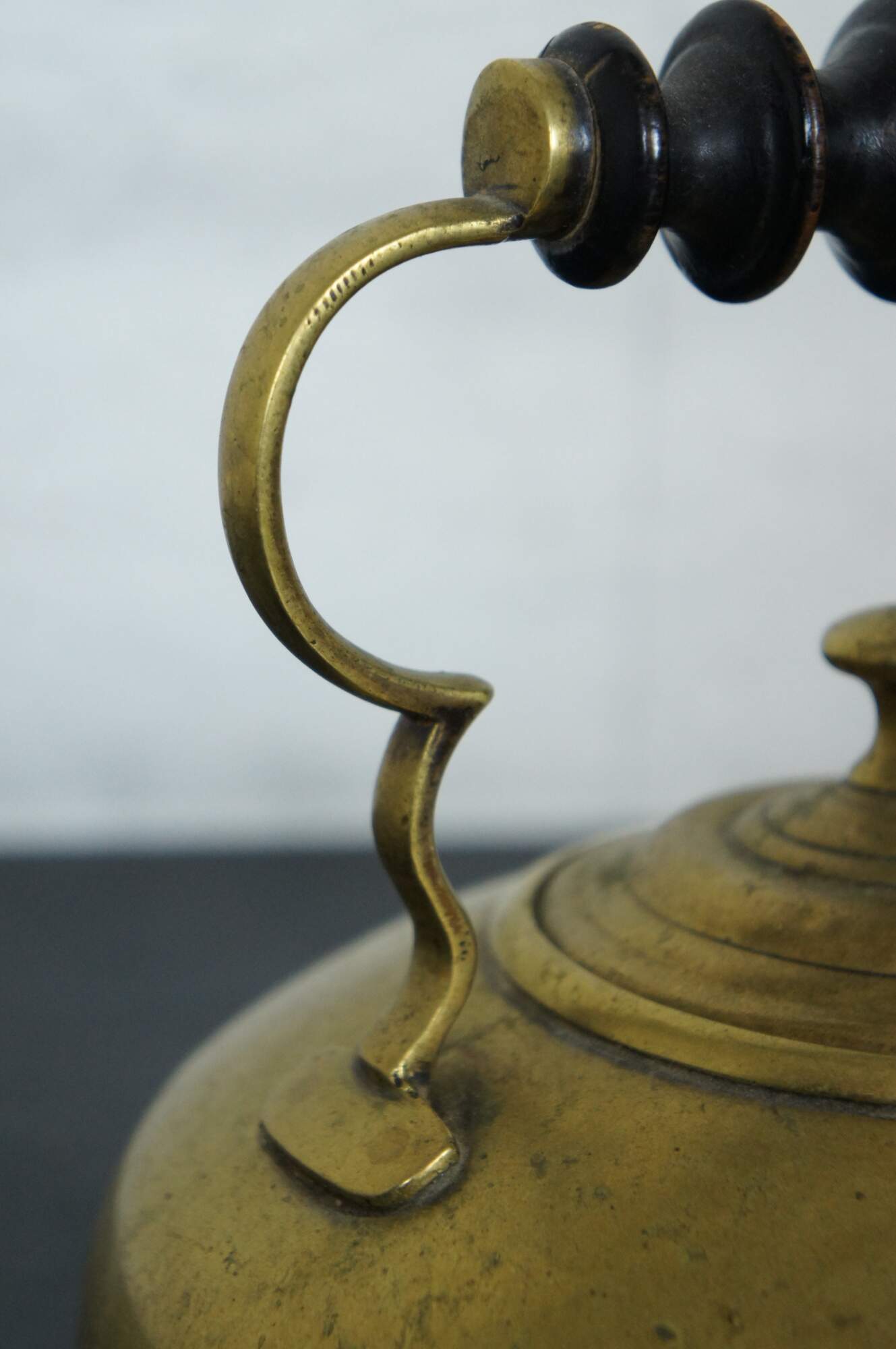 VINTAGE BRASS TEA KETTLE WITH WOODEN HANDLE