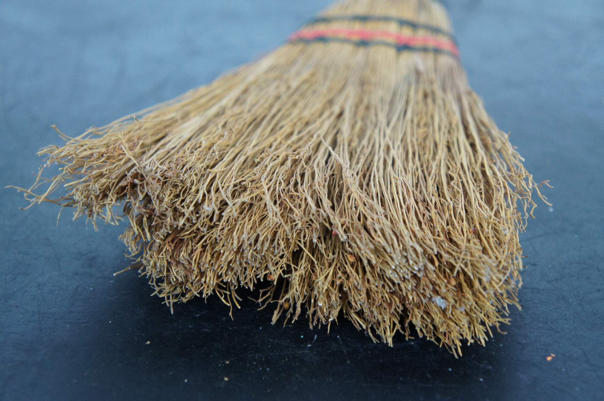 Antique Folk Art Farmhouse Hearth Broom Whisk Straw Brush Barley Twist 25