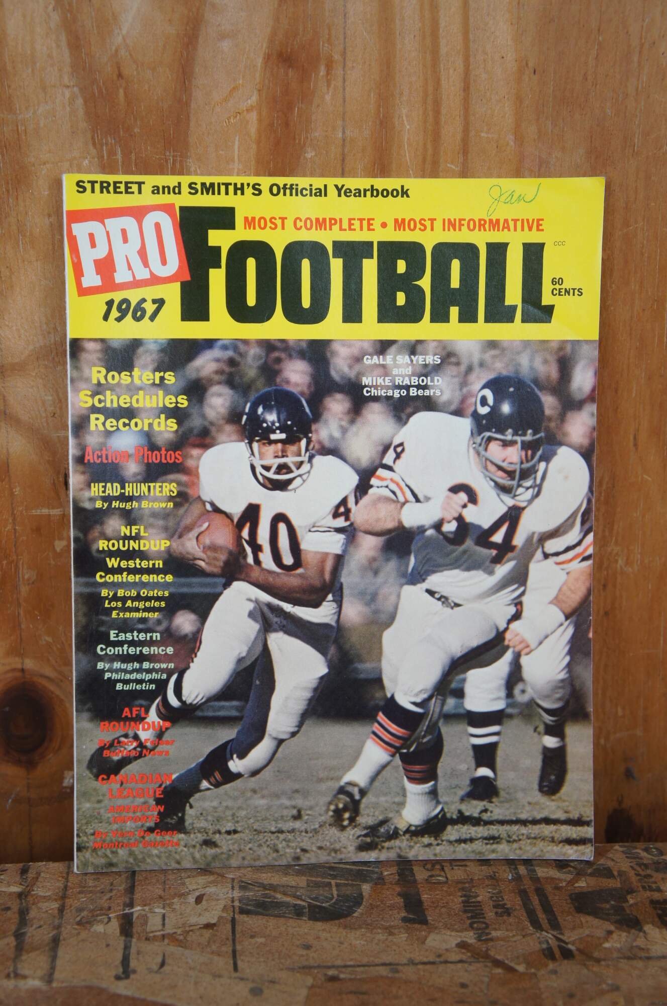 Street And Smiths Pro Football Magazine