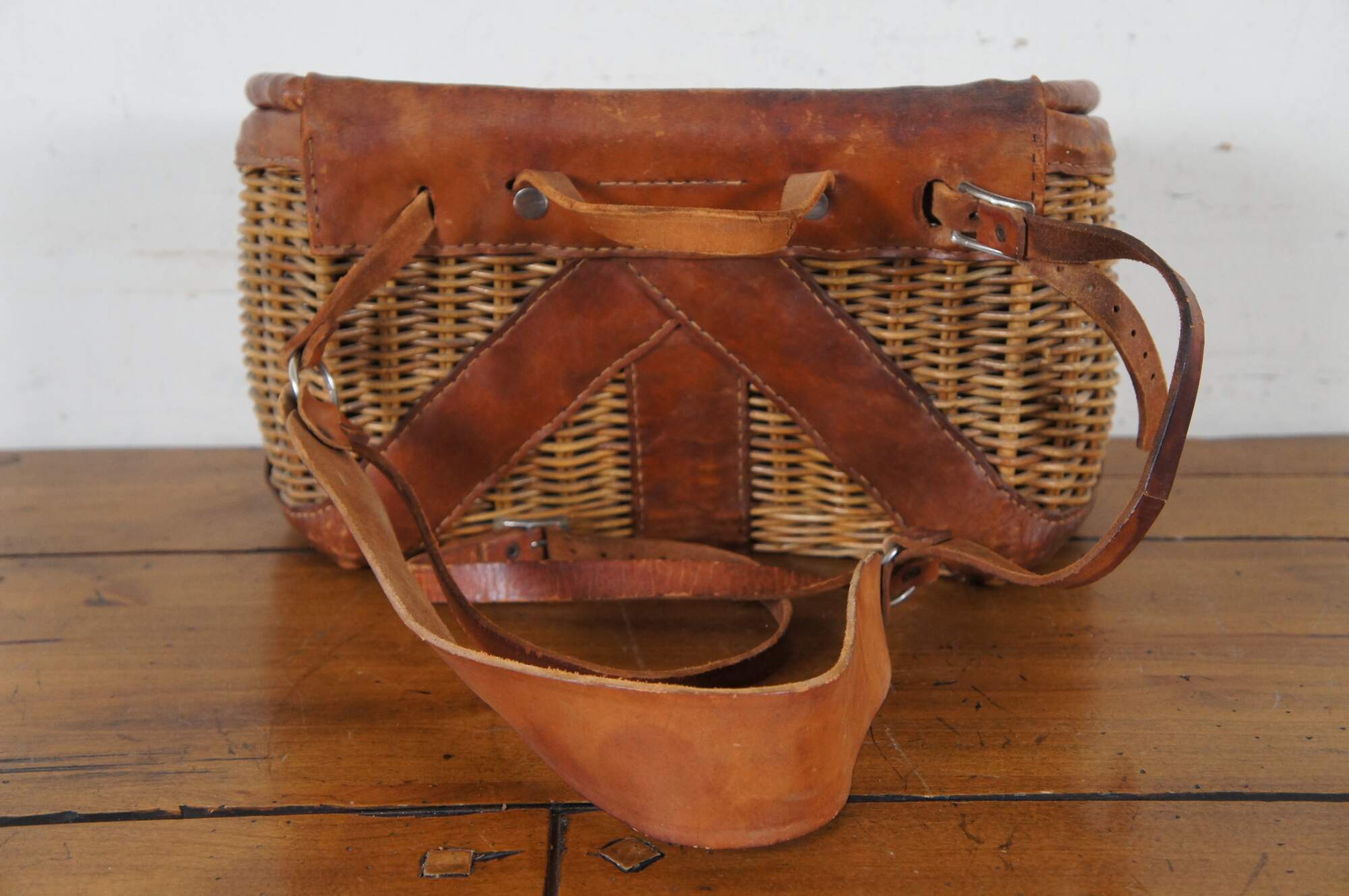 Vintage Split Bamboo & Leather Montana Fly Fishing Creel Basket Adirondack  15